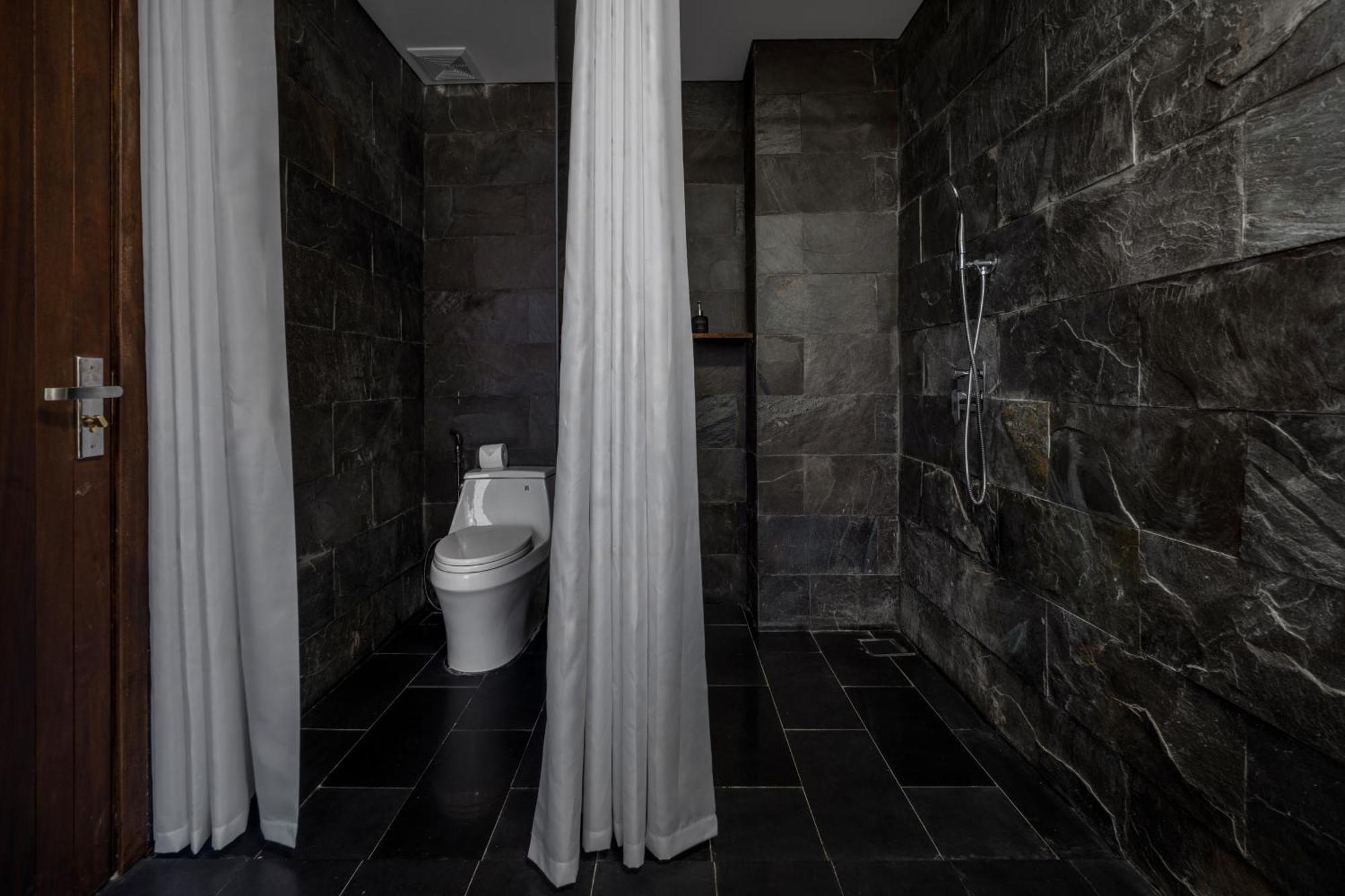 The Hem Hotel And Apartment Danang Exterior photo